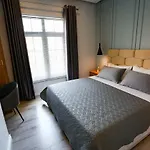Home Hotel Hotell 3*